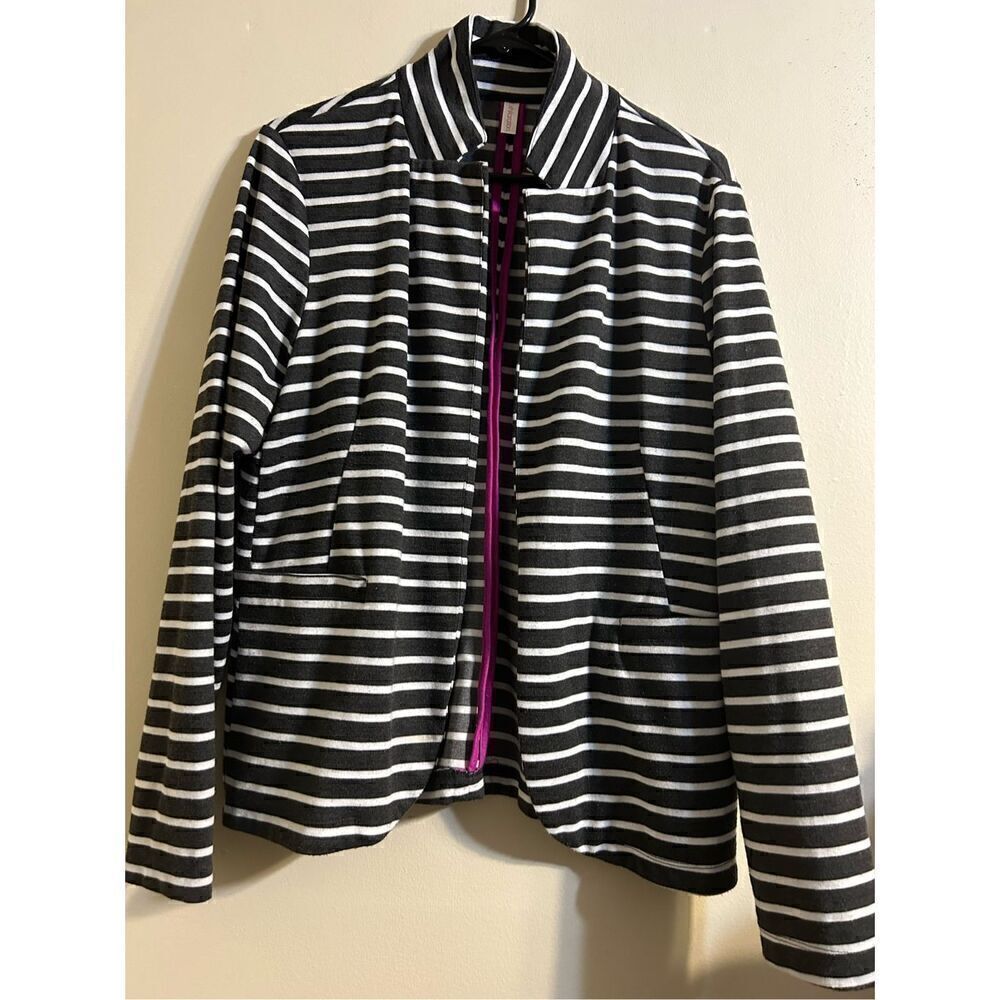 Xhilaration cardigan size medium